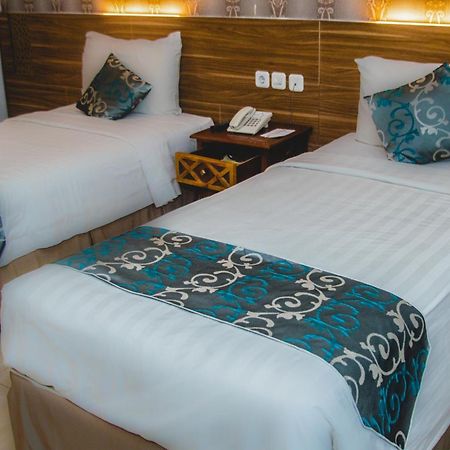 Grand Amira Hotel Solo, Azana Hotels Collection Extérieur photo