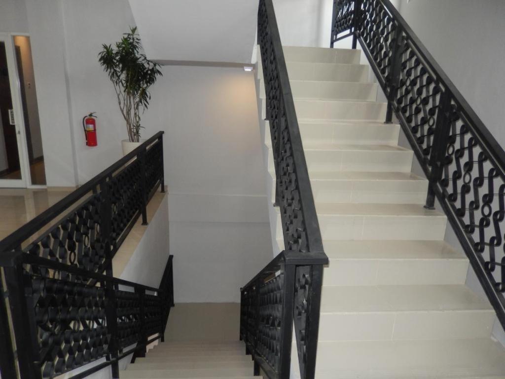 Grand Amira Hotel Solo, Azana Hotels Collection Extérieur photo