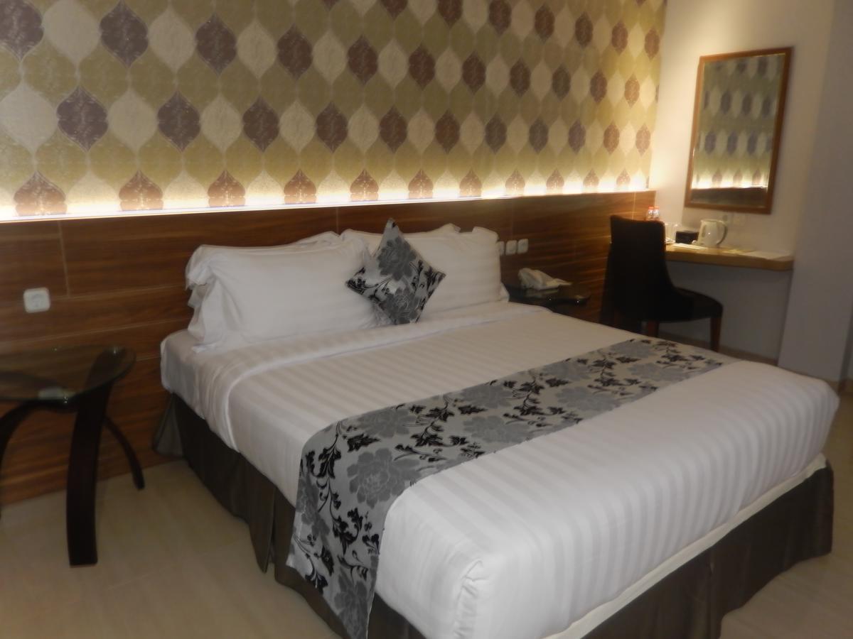 Grand Amira Hotel Solo, Azana Hotels Collection Extérieur photo