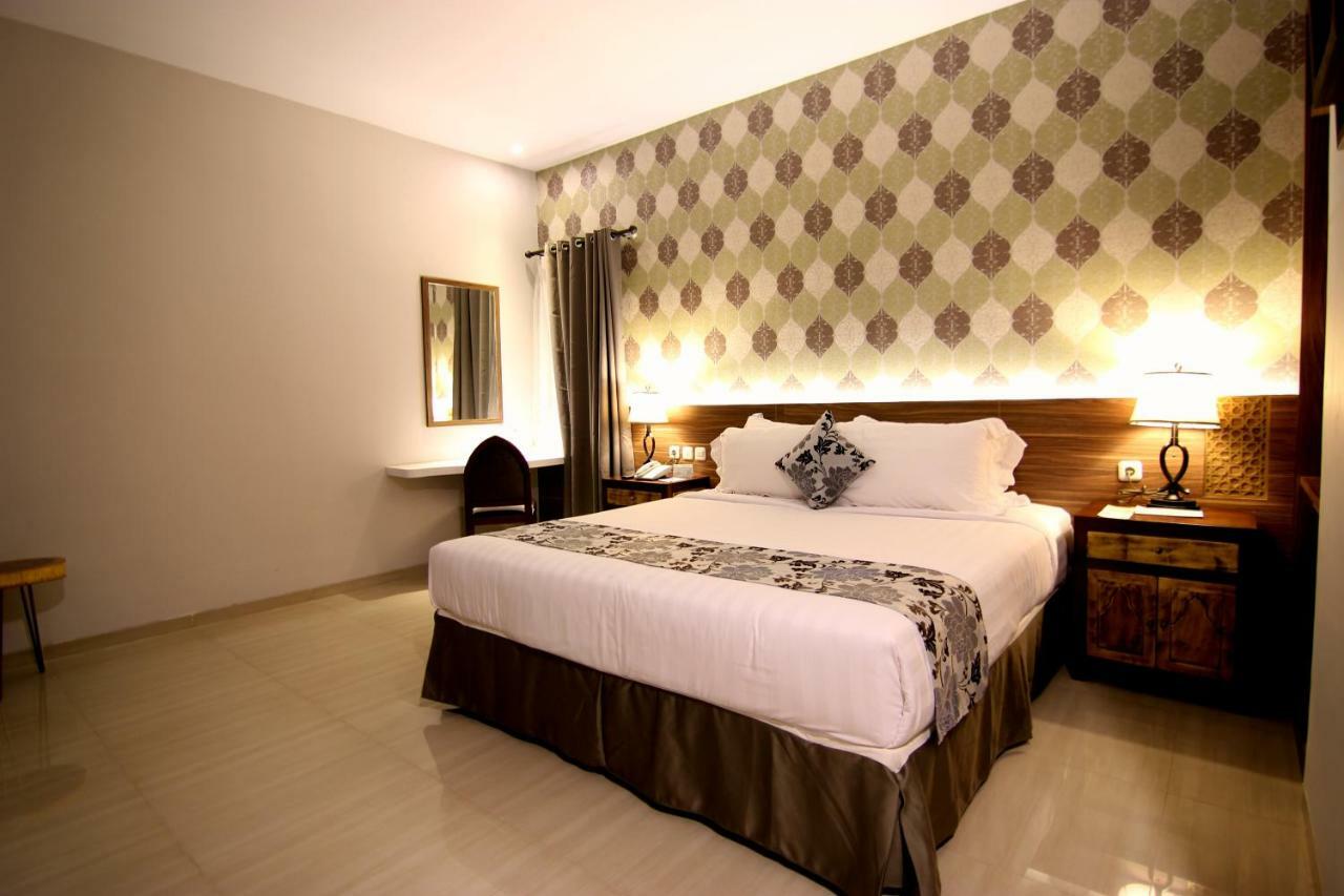 Grand Amira Hotel Solo, Azana Hotels Collection Extérieur photo
